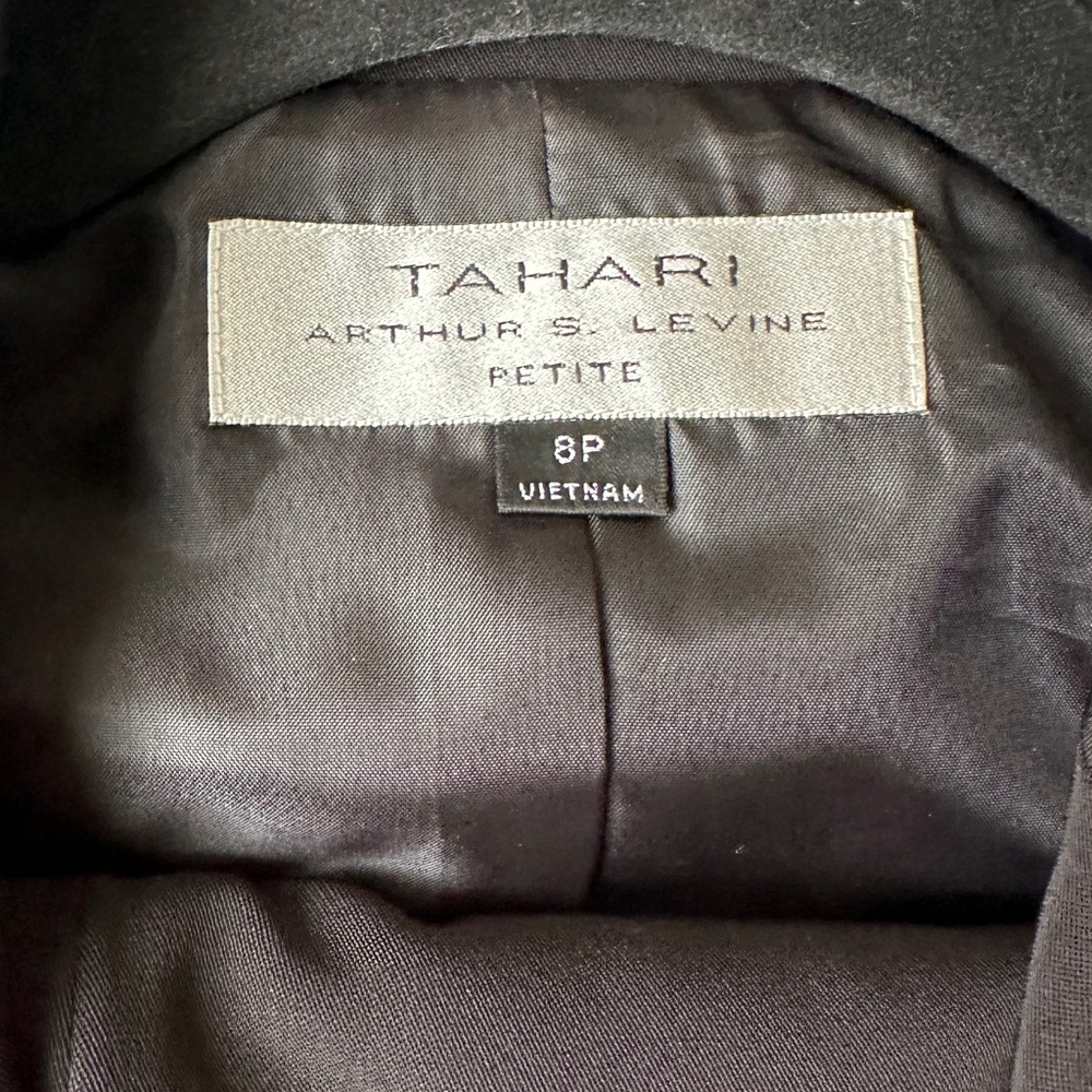 Tahari Levine pants suit. Petite size 8, Danielle style pants and blazer - Picture 11 of 12